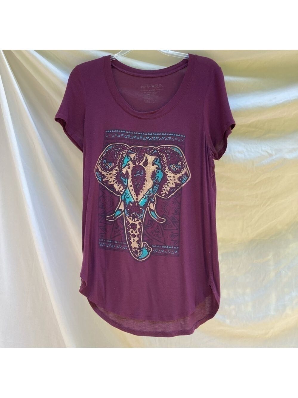 Fifth Sun Maroon Elephant T-Shirt, Size XS